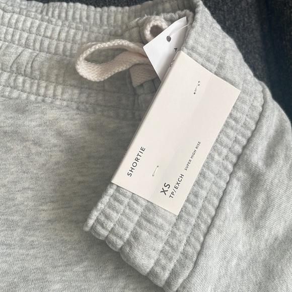 AE HIGH-WAISTED FLEECE LOUNGE SHORT - Picture 5 of 5